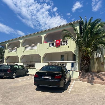 Apartments Svekric Novalja Dış mekan fotoğraf